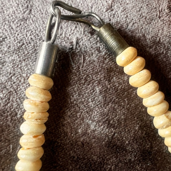 Elegant Vintage Carved Bone Elephant Pendant Necklace - Picture 4 of 5